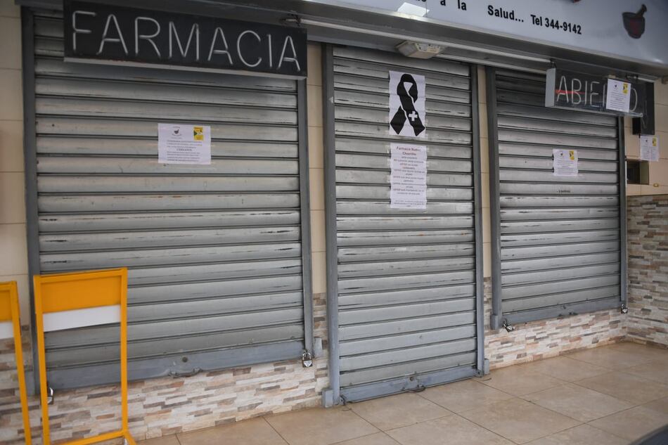 Pequeñas y medianas farmacias vuelven a abrir tras acuerdo con el gobierno sobre medicamentos