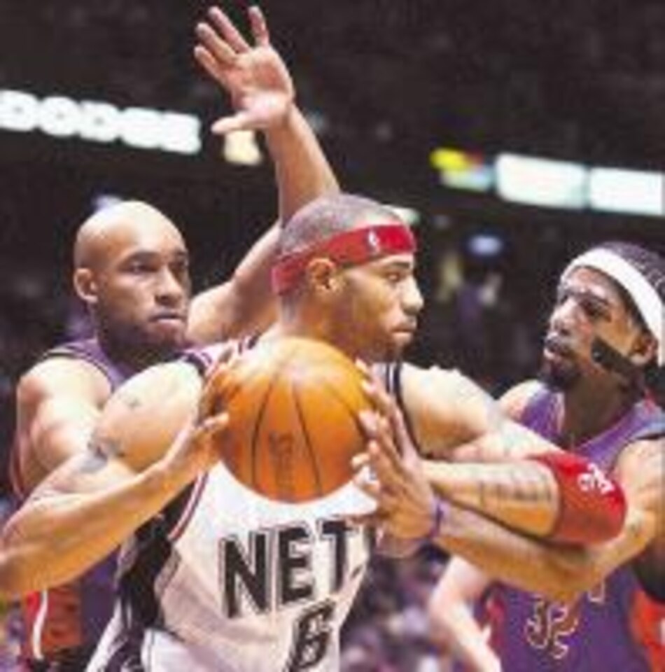 Los Nets imponen su juego ante los Pistons