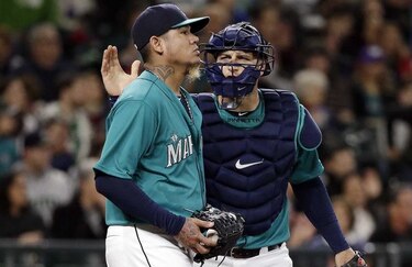 Marineros colocan a Félix Hernández en lista de lesionados