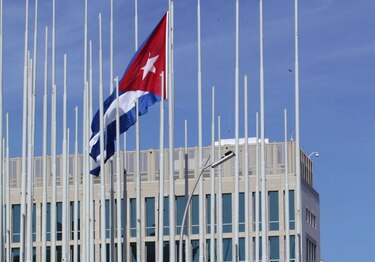 Cubanos acogen exhortación de Kerry por la democracia
