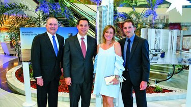 Lanzamiento de Skyline, reach for the sky