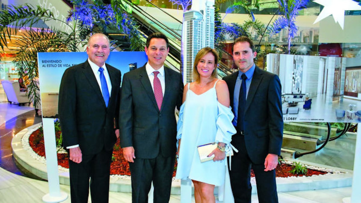 Octavio Vallarino, Mauricio de la Guardia, Marelissa de la Guardia y Octavio Vallarino Ferrer.