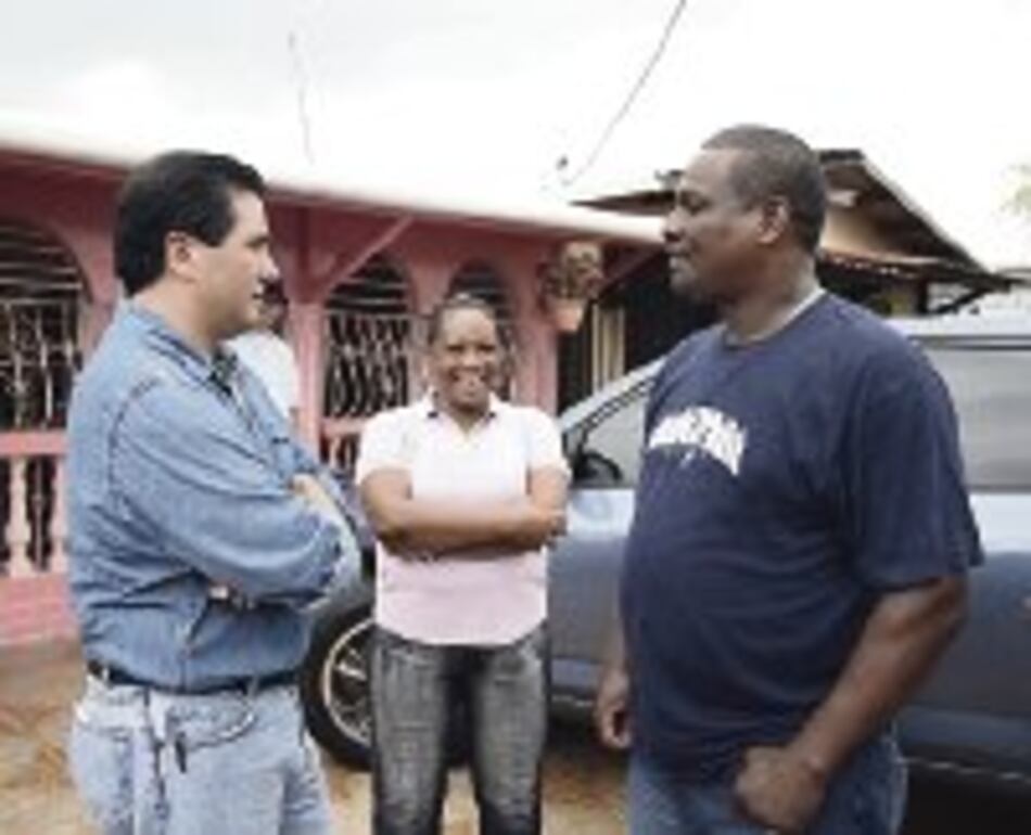 Padres de Saladino son visitados por Torrijos