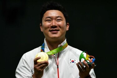 Surcoreano Jin Jong-oh logra tercer oro olímpico seguido en tiro