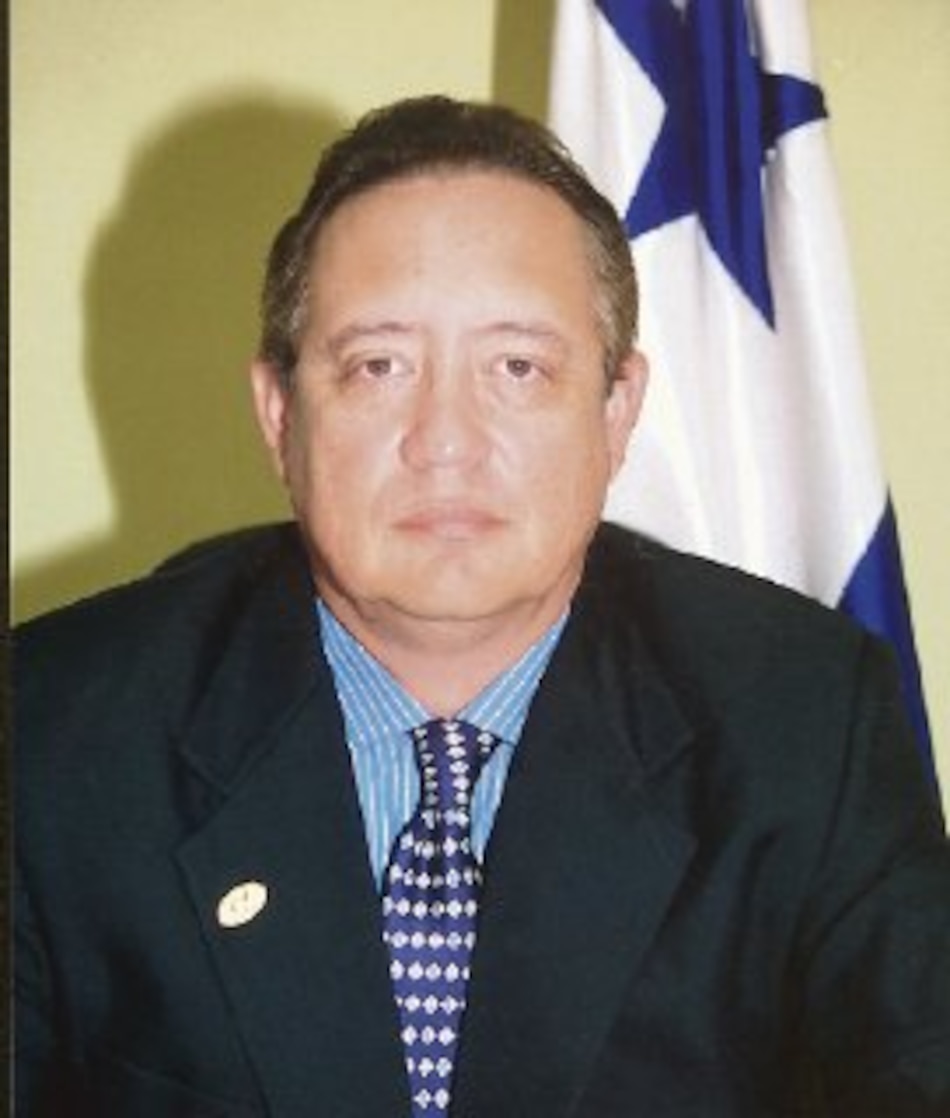 Castillero se resiste a la reapertura del Cemis