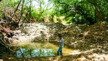 Remueven dos represas construidas en el río Estivaná