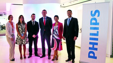 Embajador de Holanda visita Philips Panamá