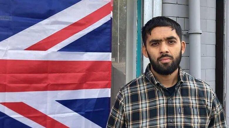 Cómo la bandera inglesa se convirtió en el centro de un debate sobre la inmigración en Reino Unido