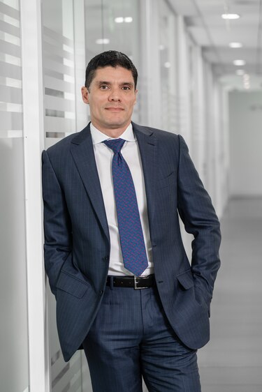 ARIFA fortalece sus equipos de trabajo en las áreas de litigio y derecho regulatorio con la nueva incorporación del socio Fernando Aued