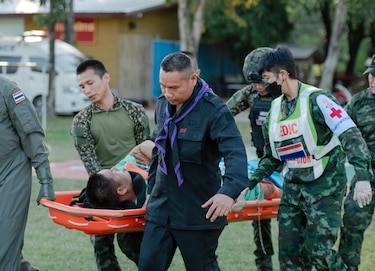 Al menos 5 muertos y 16 heridos en nuevos ataques fronterizos entre Tailandia y Camboya