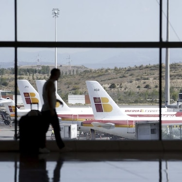 España: Controladores aéreos, en segundo día de paros parciales