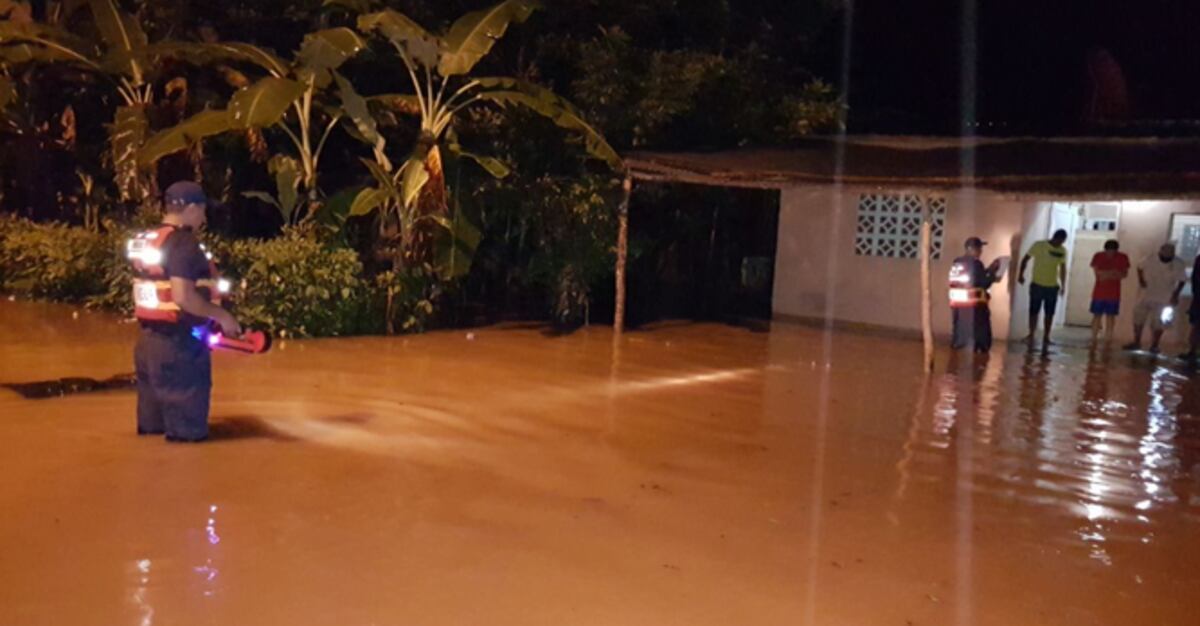 Al menos 143 viviendas afectadas por inundaciones en Panamá Oeste y Veraguas