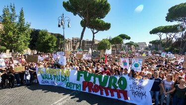 Un millón de italianos marcharon contra el cambio climático, según los organizadores