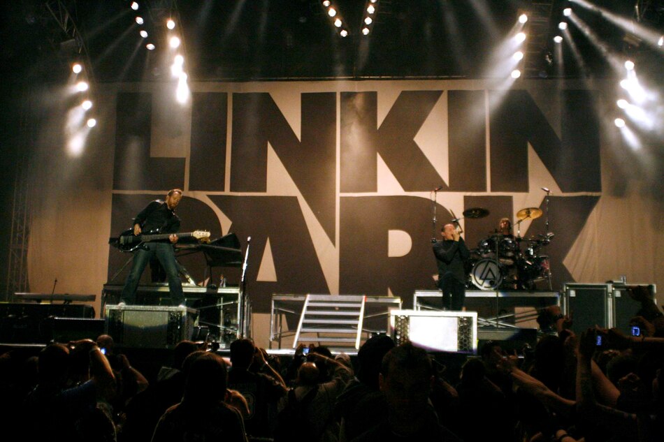 Linkin Park regresan con nueva vocalista, disco y gira tras la muerte de su líder en 2017