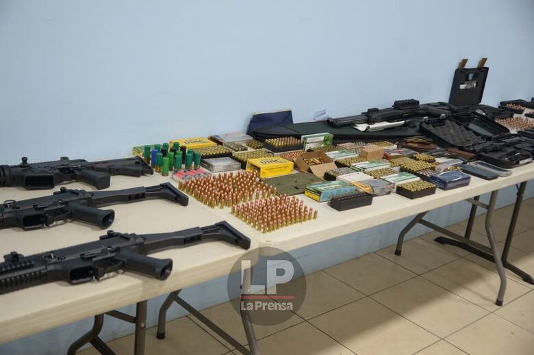 19 aprehendidos y 28 allanamientos en investigación por presunto tráfico de armas