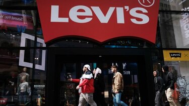 Levi's triunfa en su regreso a Wall Street