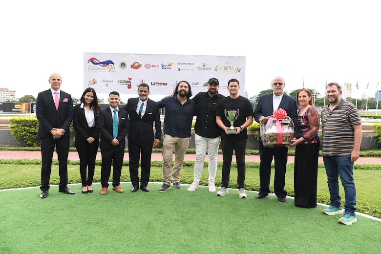 Le damos la bienvenida al nuevo integrante de la familia Carbone Motors: Pickup Dongfeng Z9