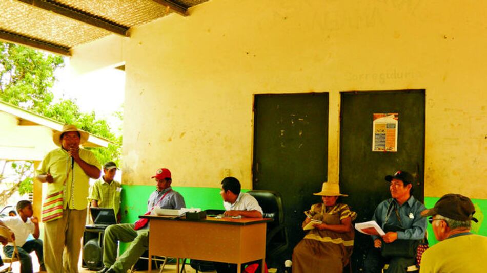 Diálogo genera pugna entre líderes ngäbes