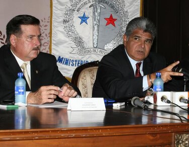 Garuz y Mulino dicen que son ciertas las amenazas a Martinelli