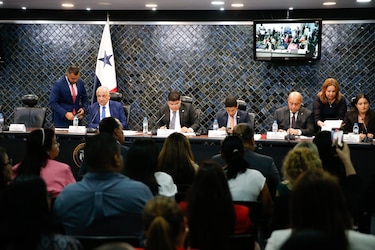 La Comisión de Gobierno acoge proyecto de Camacho para ampliar sanciones a fiscales, jueces y magistrados de la Corte