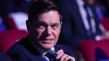 El superyate ruso vinculado a un aliado de Putin que navegó por el estrecho de Ormuz a pesar del bloqueo