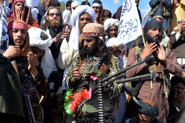 El Pentágono dice que los talibanes mantienen lazos con aliado de Al Qaida en Afganistán