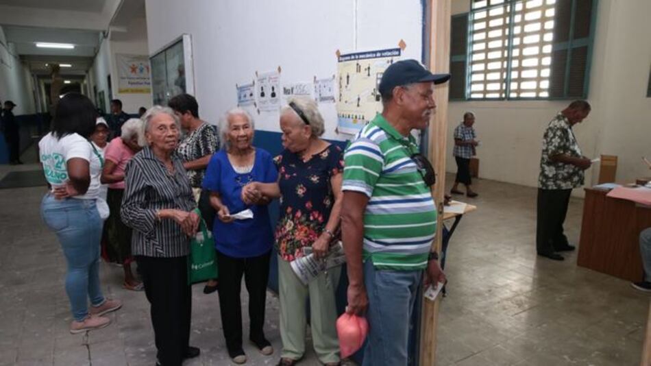 Abren las mesas de votación para las primarias de Cambio Democrático
