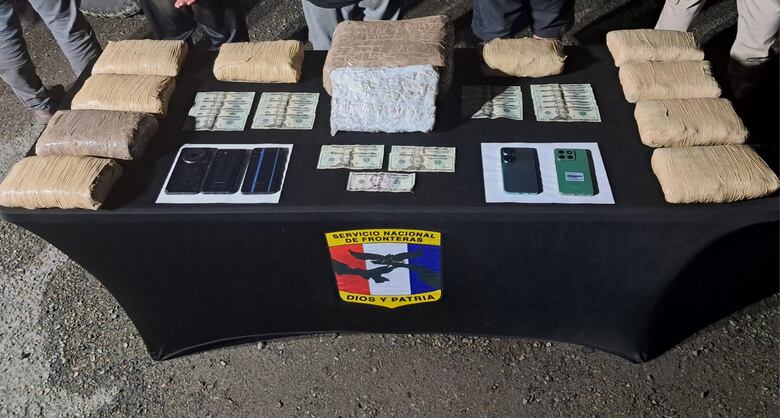 Droga ubicada en auto de la Defensoría expone ruta de mochileros entre Darién y Chepo