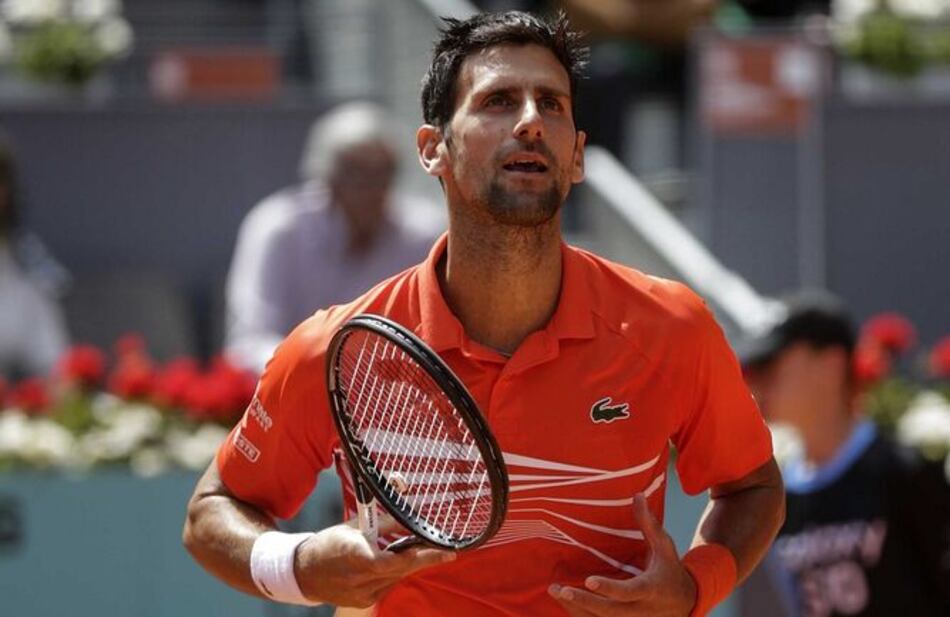 Novak Djokovic avanza a cuartos de final en Madrid