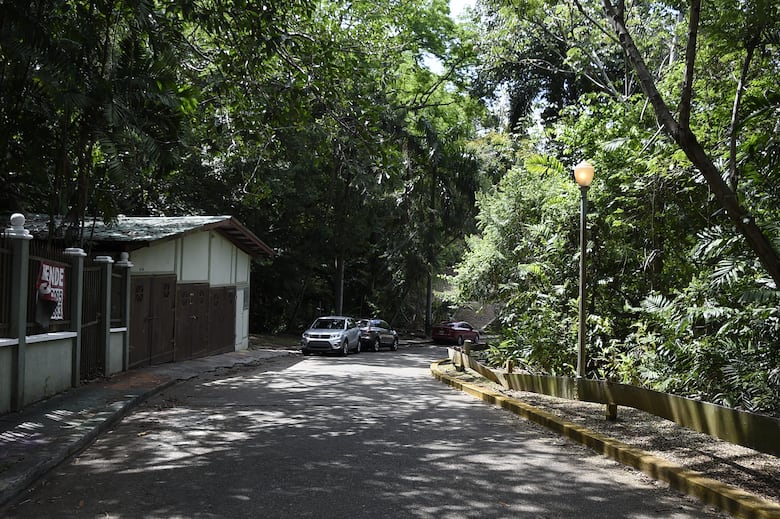 Invasores en Cerro Ancón, un problema social y de salud que crece