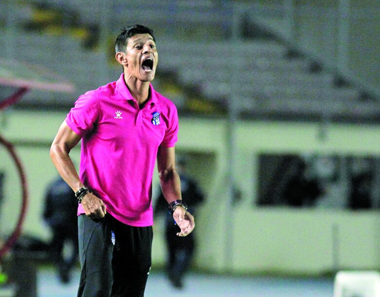 El exalumno ante el maestro