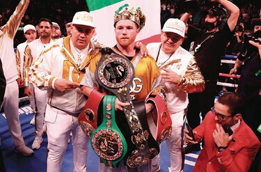 Campeones y excampeones elogian a Saúl ‘Canelo’ Álvarez tras su victoria sobre Plant
