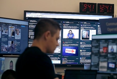 'War room' de Facebook combate noticias electorales falsas