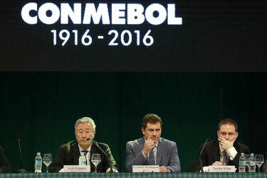 FIFA suspende pagos a la Conmebol y Concacaf