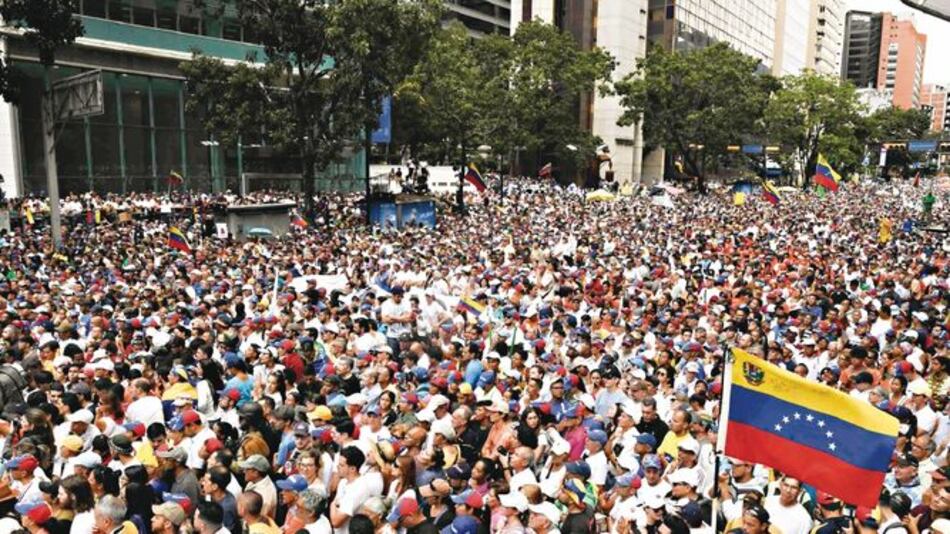 Ejemplo de Bolivia reaviva esperanzas de cambio