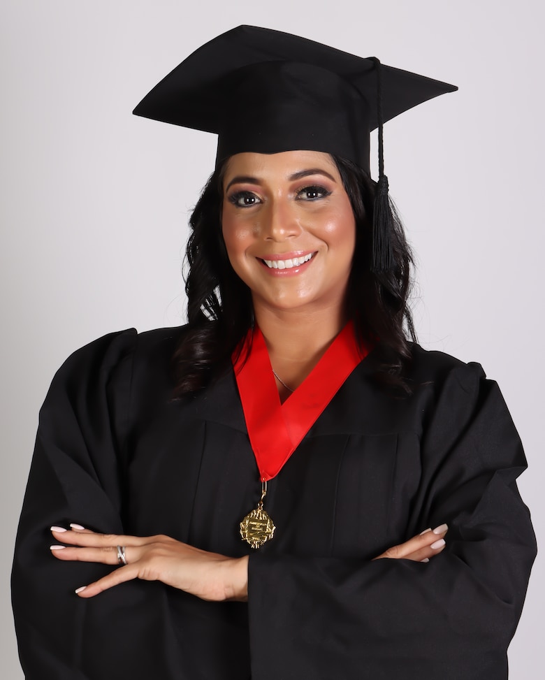 La Universidad de Panamá presenta a los graduados de su Facultad de Derecho y Ciencias Políticas