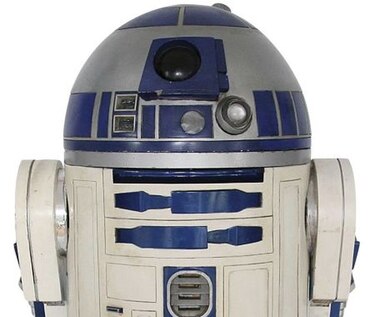 Robot usado en 'Star Wars' se vende en 2.76 millones de dólares