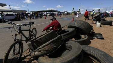 Bloqueos de camioneros persisten en Brasil, pese a concesiones de Michel Temer