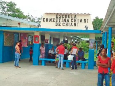 Estado de alerta por traslado de maestros