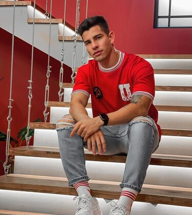 ‘Trato de enfocarme en lo que estoy haciendo y confiar en mí’, dice Julián Torres, representante panameño en ‘El Poder del Amor 2′