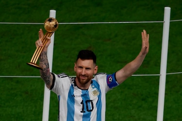 Messi viaja a París para reincorporarse al PSG