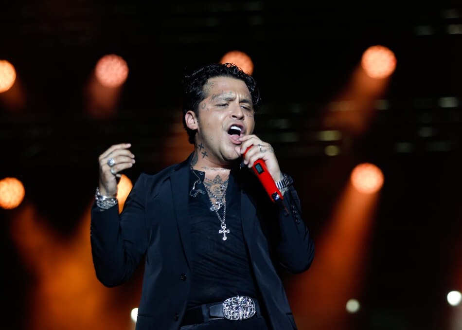 ‘¡Qué xopá Panamá!’: Christian Nodal cautiva al público, entre amor, despecho, tequila y mariachis