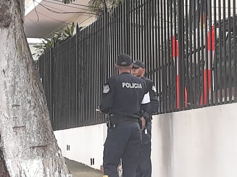 Saúl Méndez, dirigente del Suntracs, solicita asilo en la embajada de Bolivia