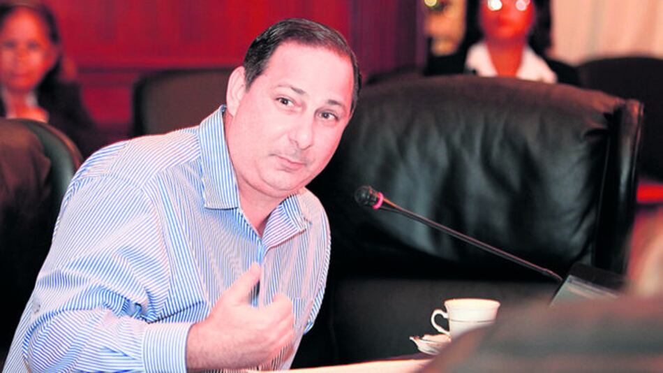 Asamblea remite al MP denuncia en la que se señala a Salo Shamah