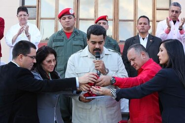 Maduro rindió honores musicales a Chávez diez meses después de su muerte