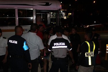 Servicio Nacional de Migración retiene a 92 extranjeros durante cinco días de operativos