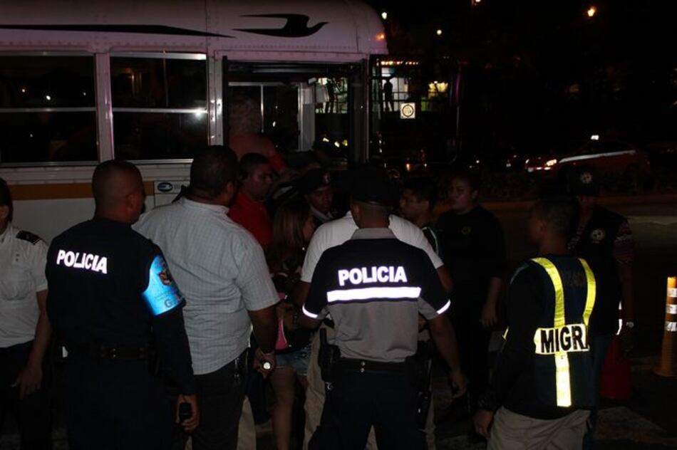 Servicio Nacional de Migración retiene a 92 extranjeros durante cinco días de operativos