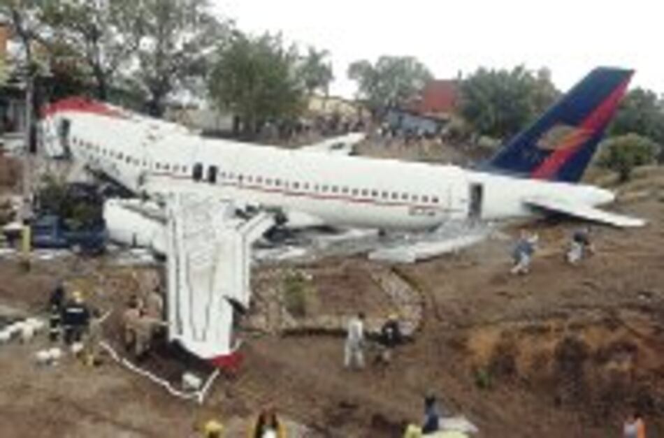 Avión de TACA se estrella