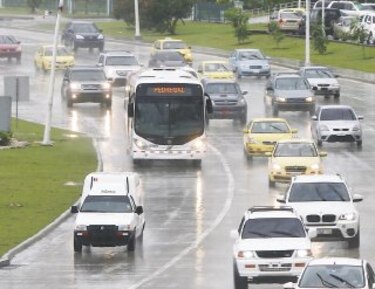 Sanción por invadir carril exclusivo