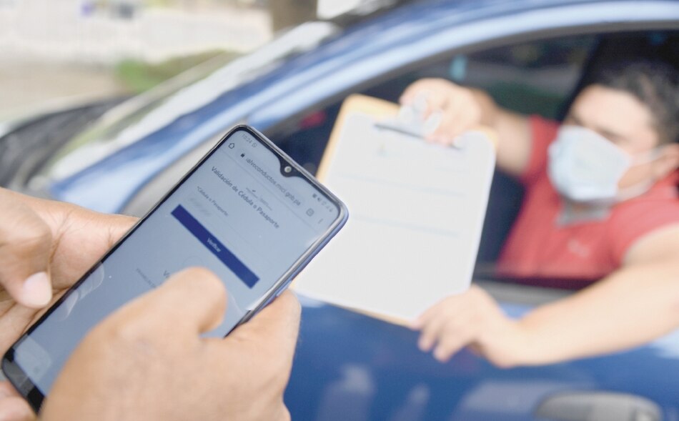 Presentan demanda de inconstitucionalidad contra el toque de queda